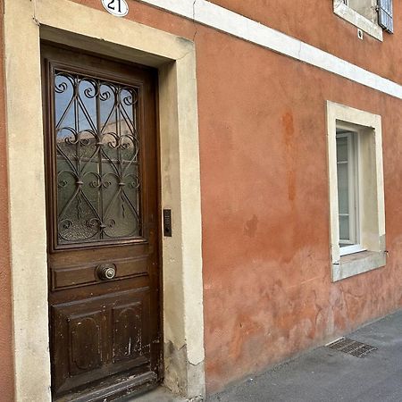 Studio Centre Ville La Toscane Л'Іль-сюр-ла-Сорг Екстер'єр фото